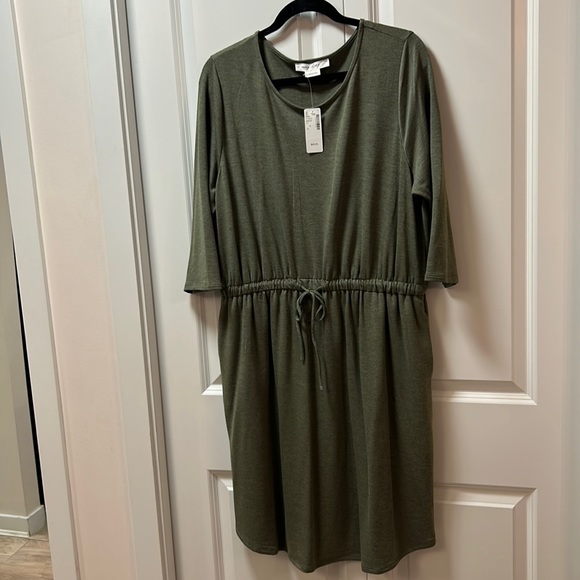 Fit And Flare 3/4 Sleeve French Terry Dress - Picture 5 of 10